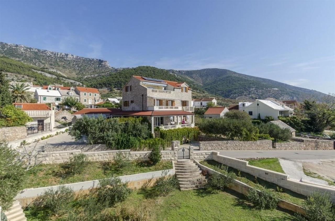 Apartments Lemar - With Parking Бол Экстерьер фото