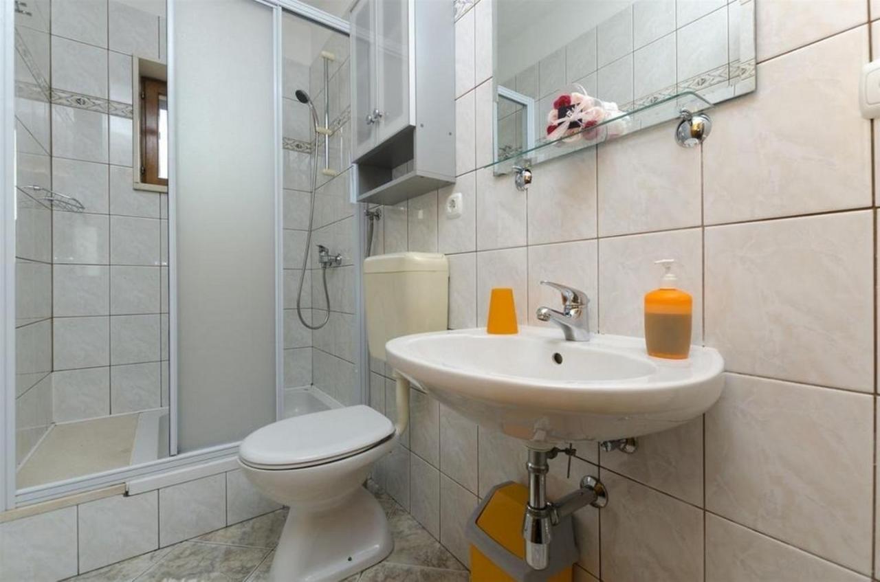Apartments Lemar - With Parking Бол Экстерьер фото