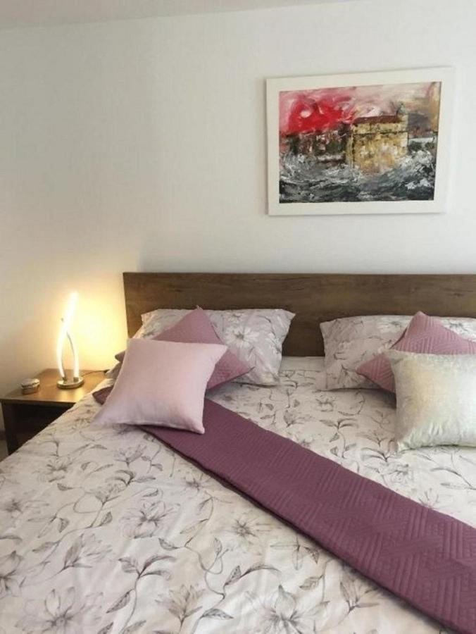 Apartments Lemar - With Parking Бол Экстерьер фото